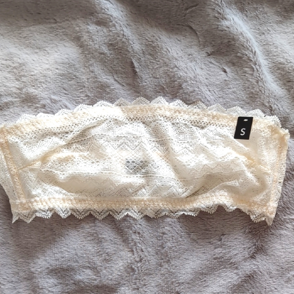 NWT ETAM LACE BANDEAU, S